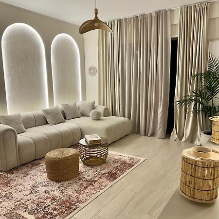 Lungomare Luxury Sea View Apartaments Vlorë Esterno foto