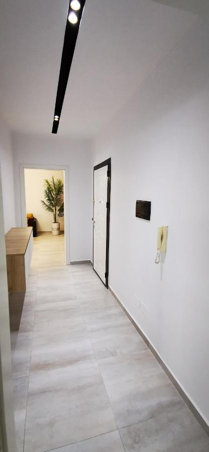 Lungomare Luxury Sea View Apartaments Vlorë Esterno foto