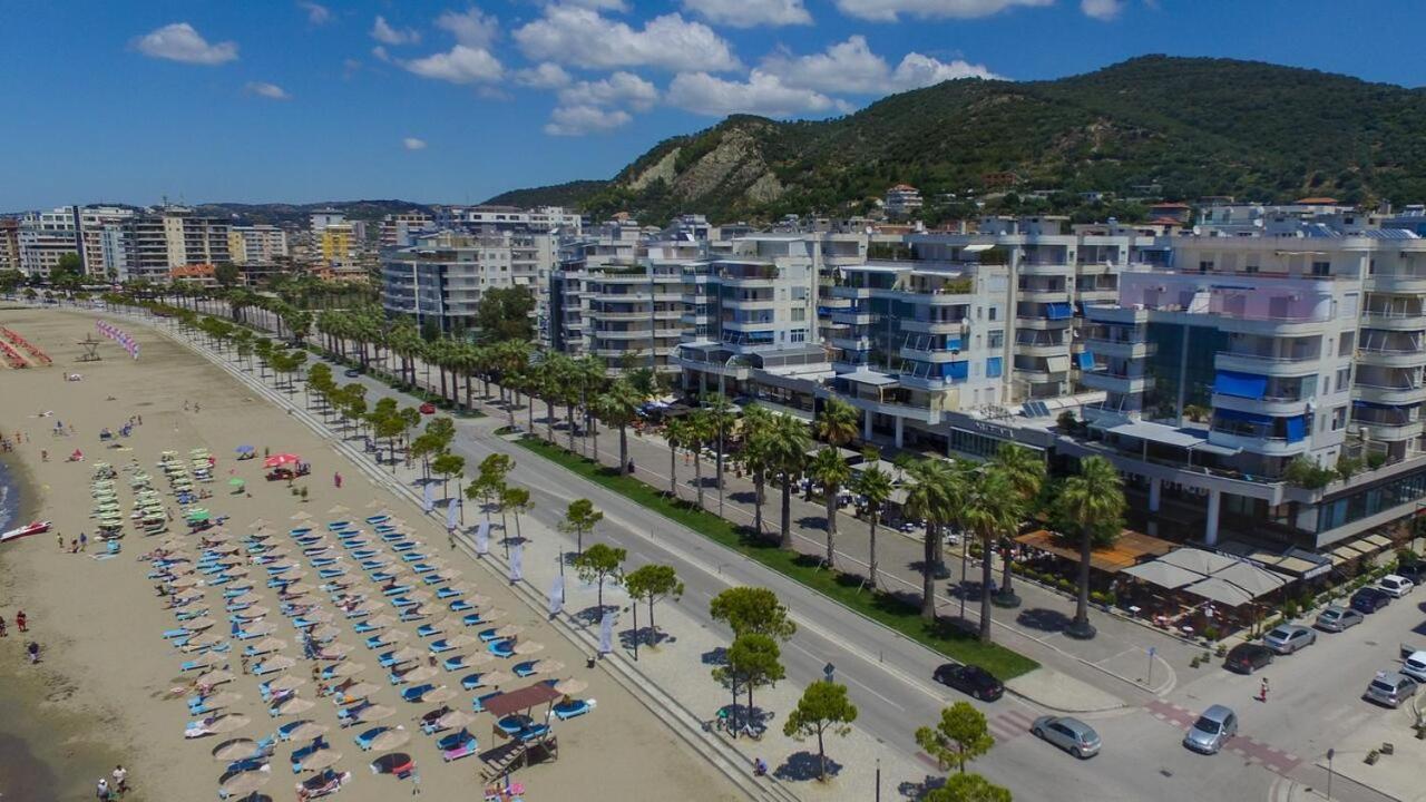 Lungomare Luxury Sea View Apartaments Vlorë Esterno foto